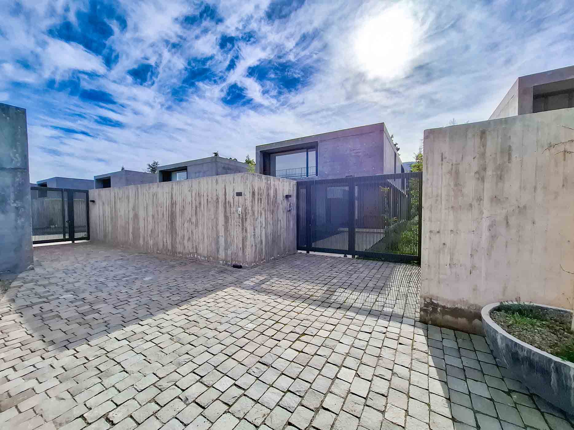 Casa en venta - Corredora de propiedades La Dehesa