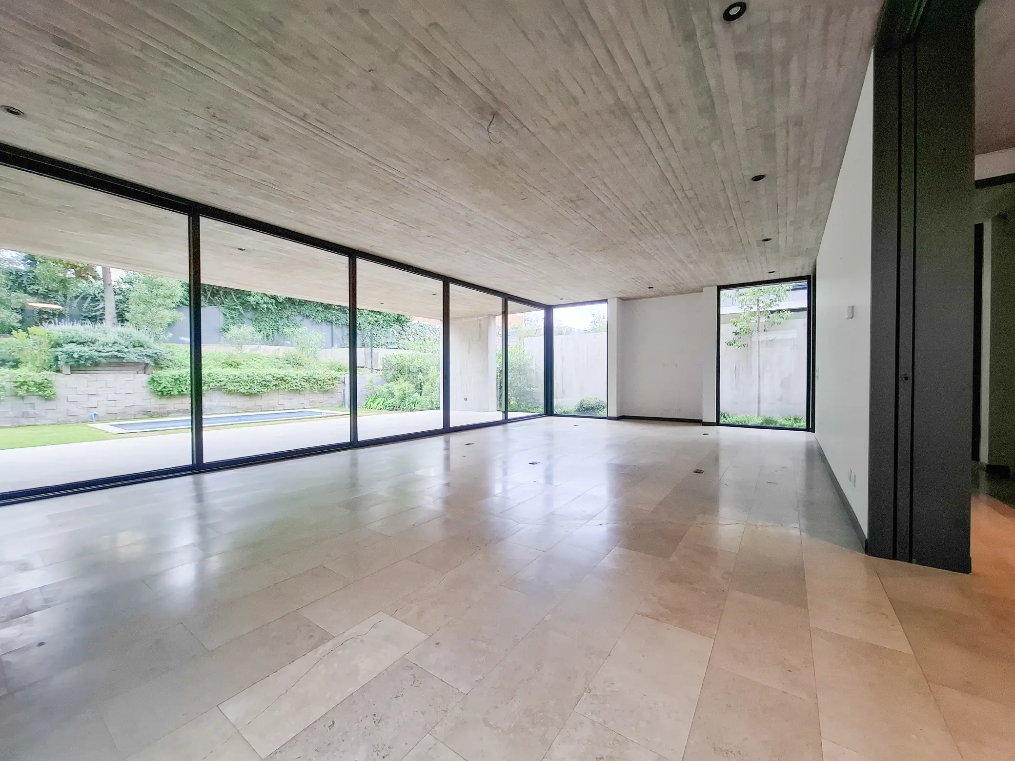 Casa en Venta Corredora de propiedades en La Dehesa en Lo Barnechea