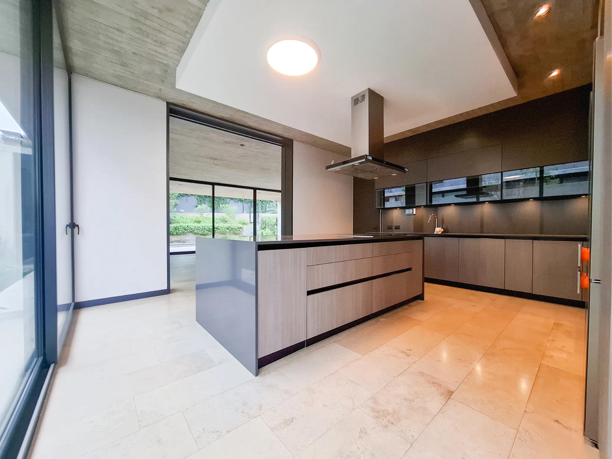 Casa en Venta Corredora de propiedades en La Dehesa en Lo Barnechea